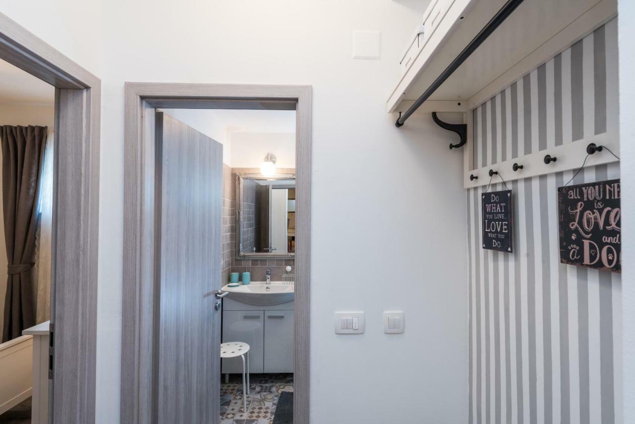 Apartments Jelavic Sutomiscica ภายนอก รูปภาพ